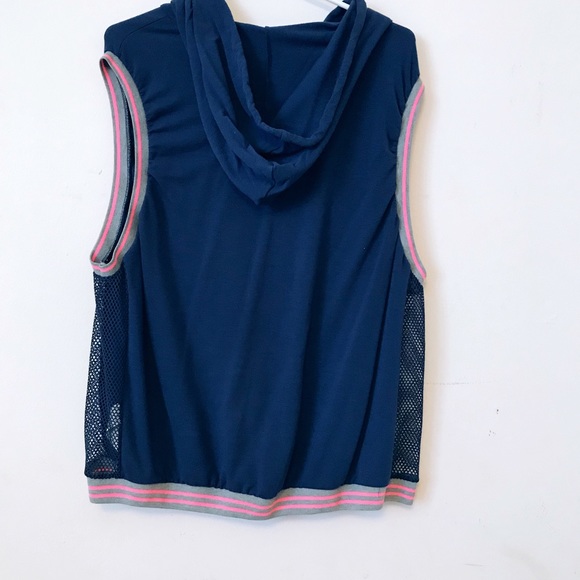Forever21 Sleeveless Hoodie - Picture 2 of 2